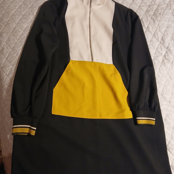 Zara Dresses & Skirts - Zara Black and Yellow Colorblock Dress